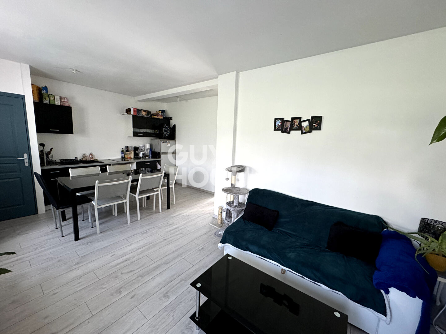 VENTE d'une maison 7 pièces (220 m²) + une maison 4 pièces (70m²) au BREUIL