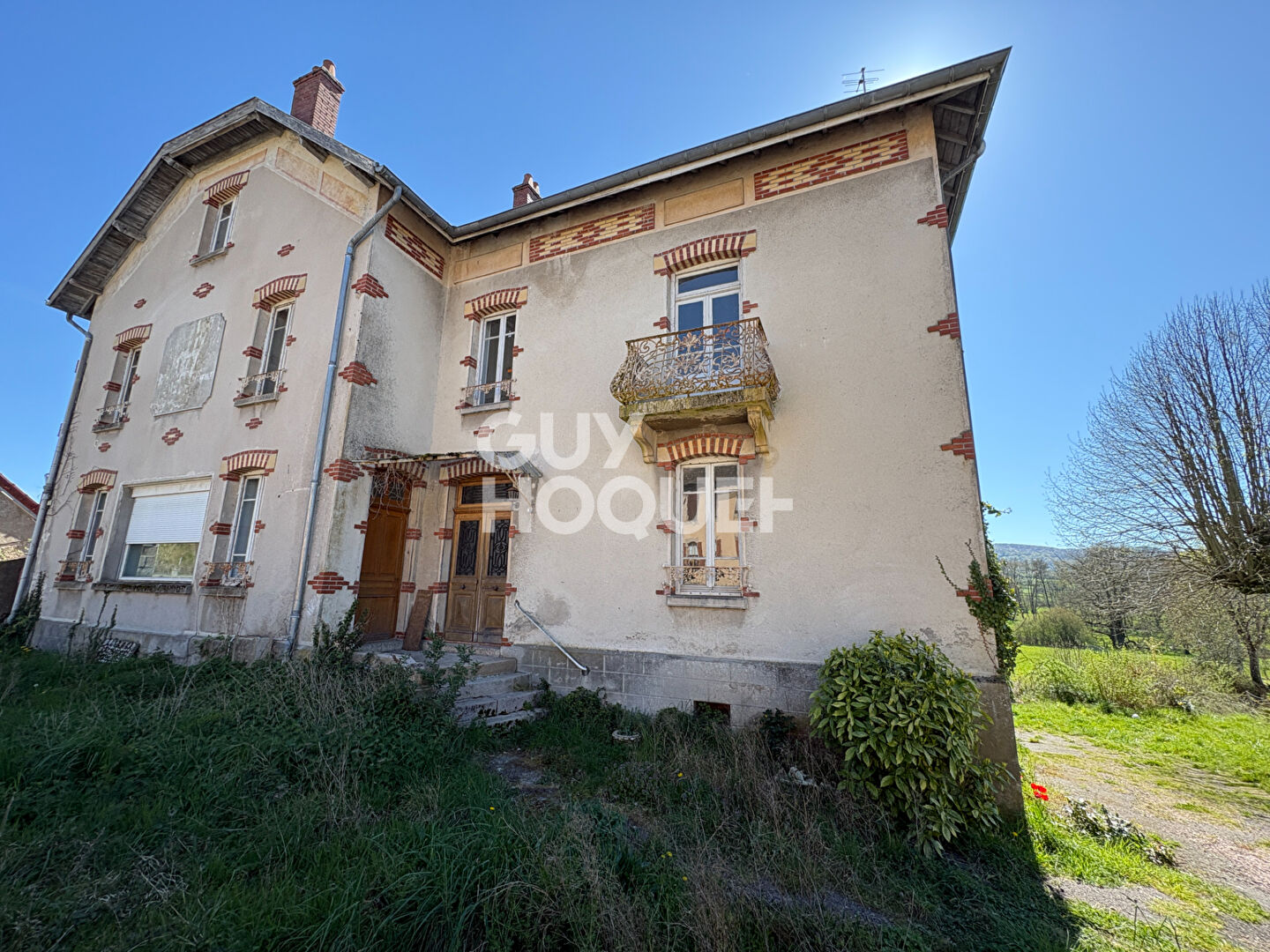 Belle maison familiale/ gîte (300 m²) à MESVRES