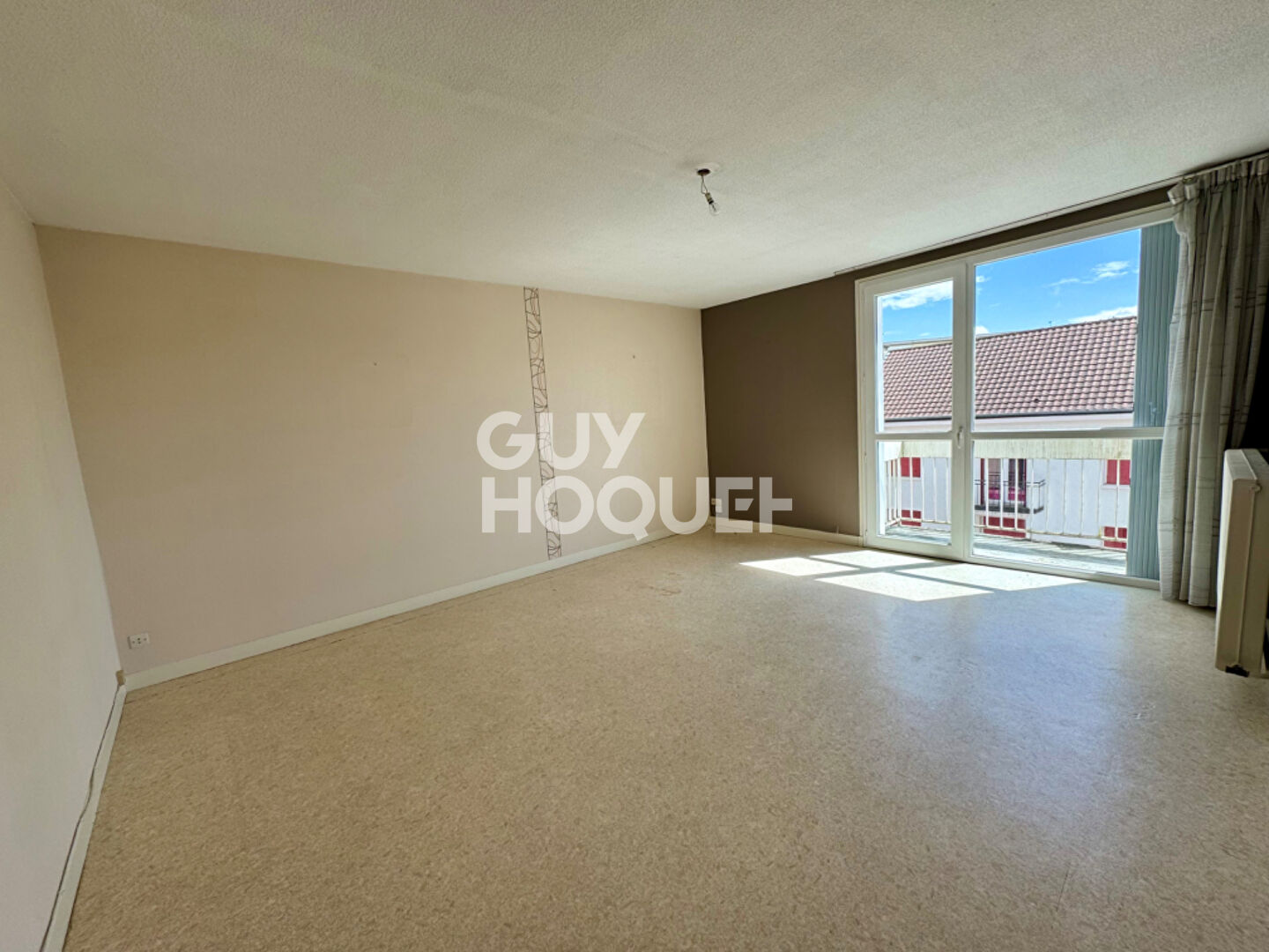 VENTE d'un appartement F3 (73 m²) au CREUSOT