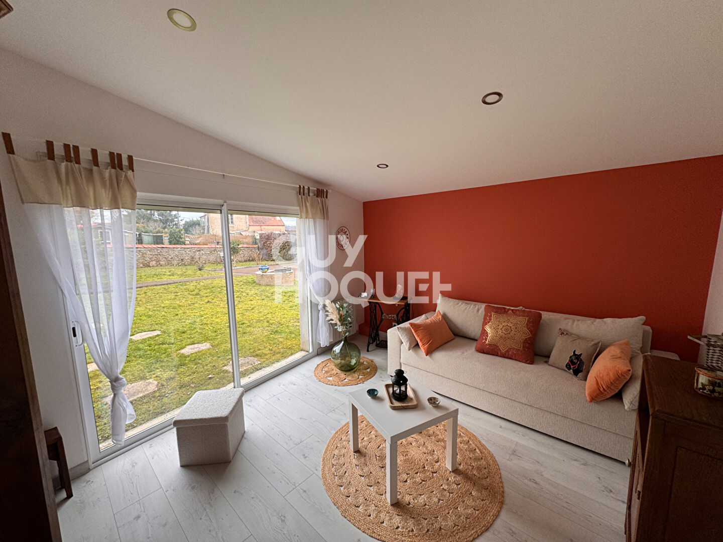 Maison à vendre - 6 pièces, 4 chambres au Creusot