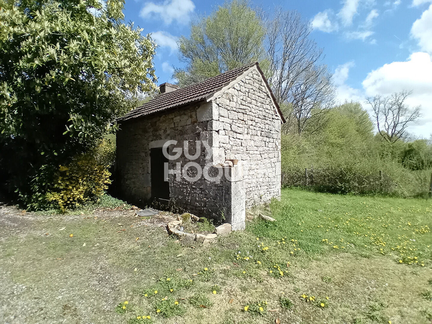 Maison spacieuse à vendre à AUXY - Référence 1446