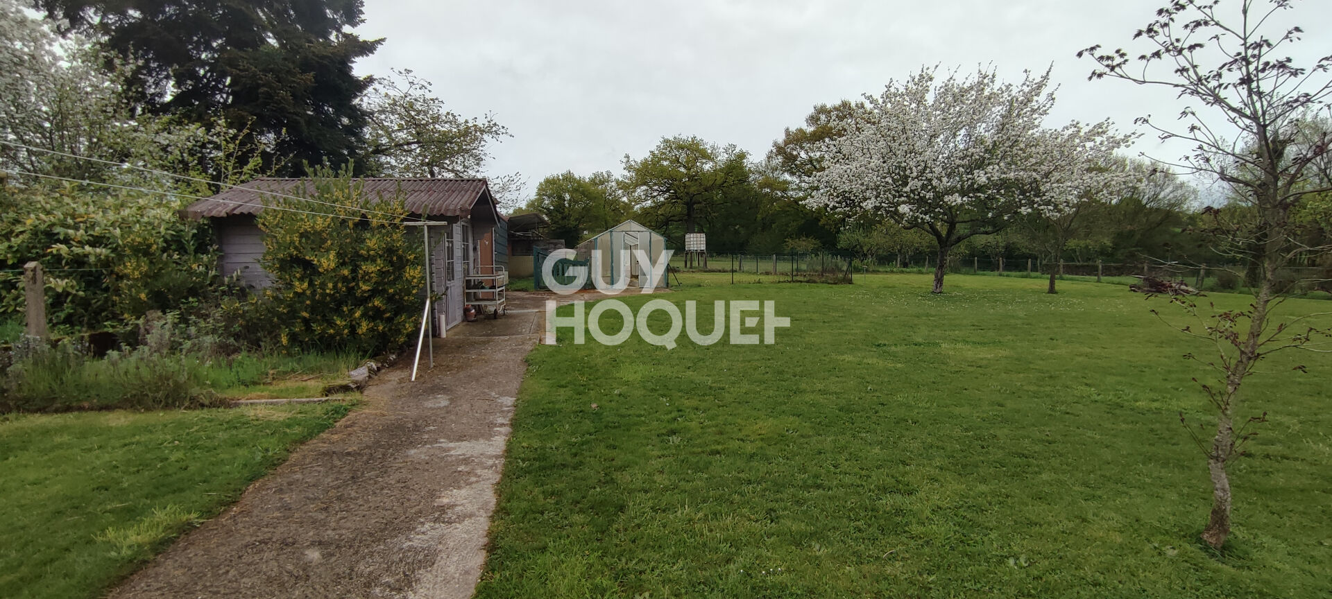 Maison à vendre à BROYE (71190) - 6 pièces, 4 chambres, jardin spacieux