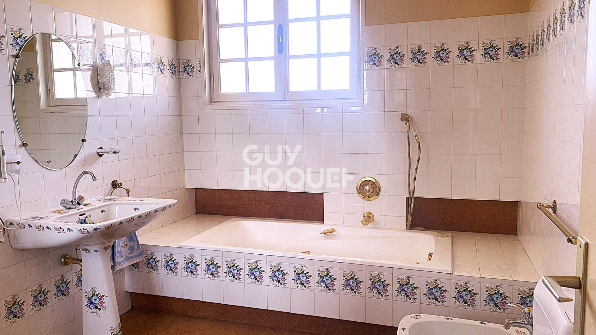 Maison Saint Apollinaire 8 pièce(s) 230 m2 avec dépendance