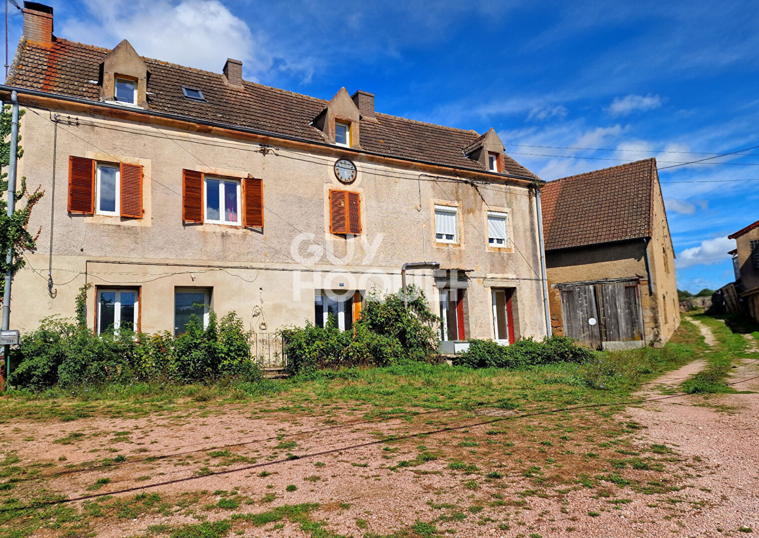 Appartement spacieux à rénover de 96 m²