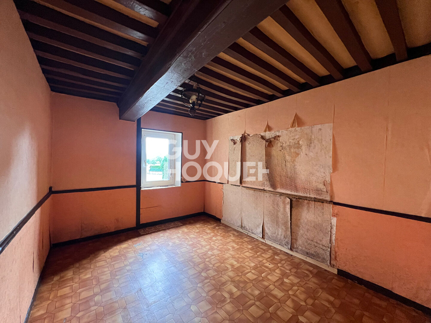 Charmante Maison de village à Vendre à Charbonnat - Une Opportunité à Ne Pas Manquer !