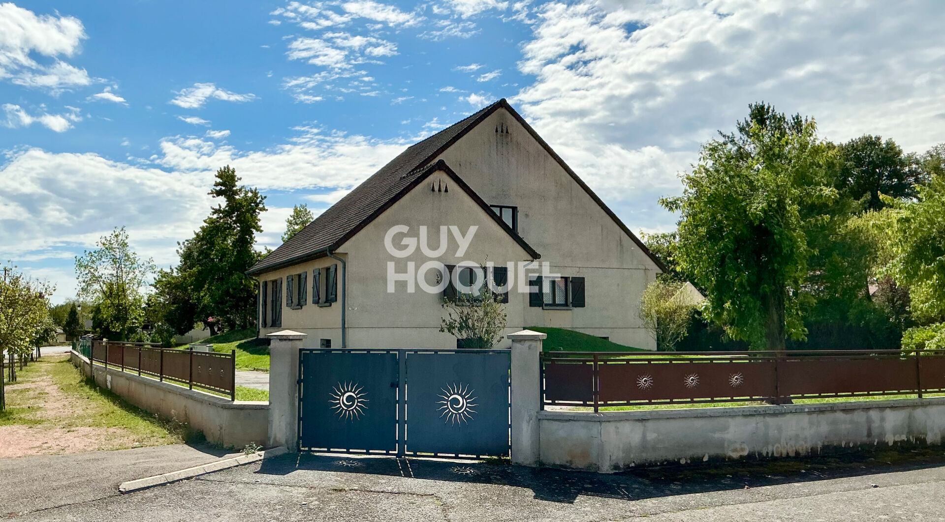 Maison spacieuse à vendre à Rigny-sur-Arroux