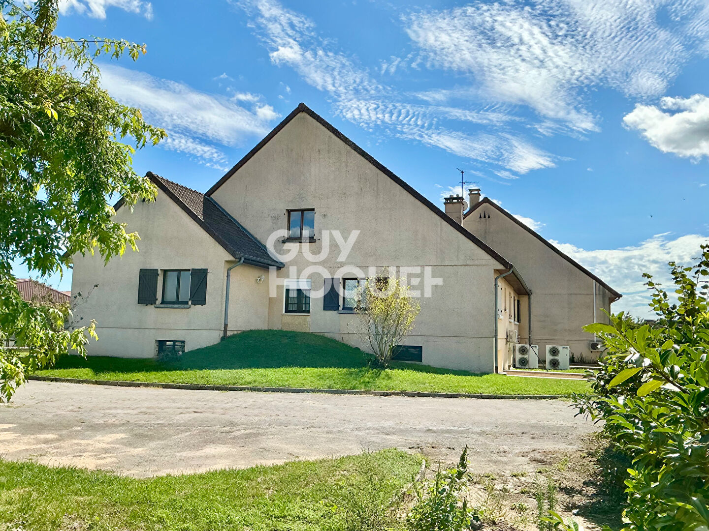 Maison spacieuse à vendre à Rigny-sur-Arroux