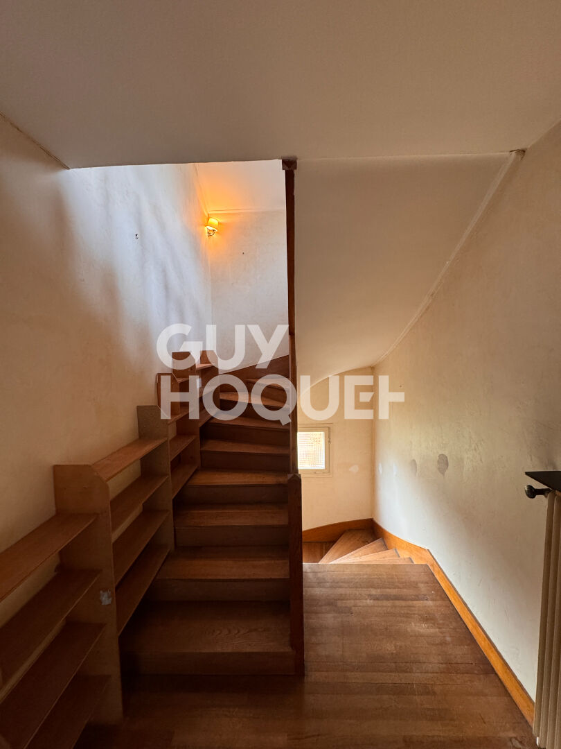 Maison familiale à vendre au Creusot - 7 chambres