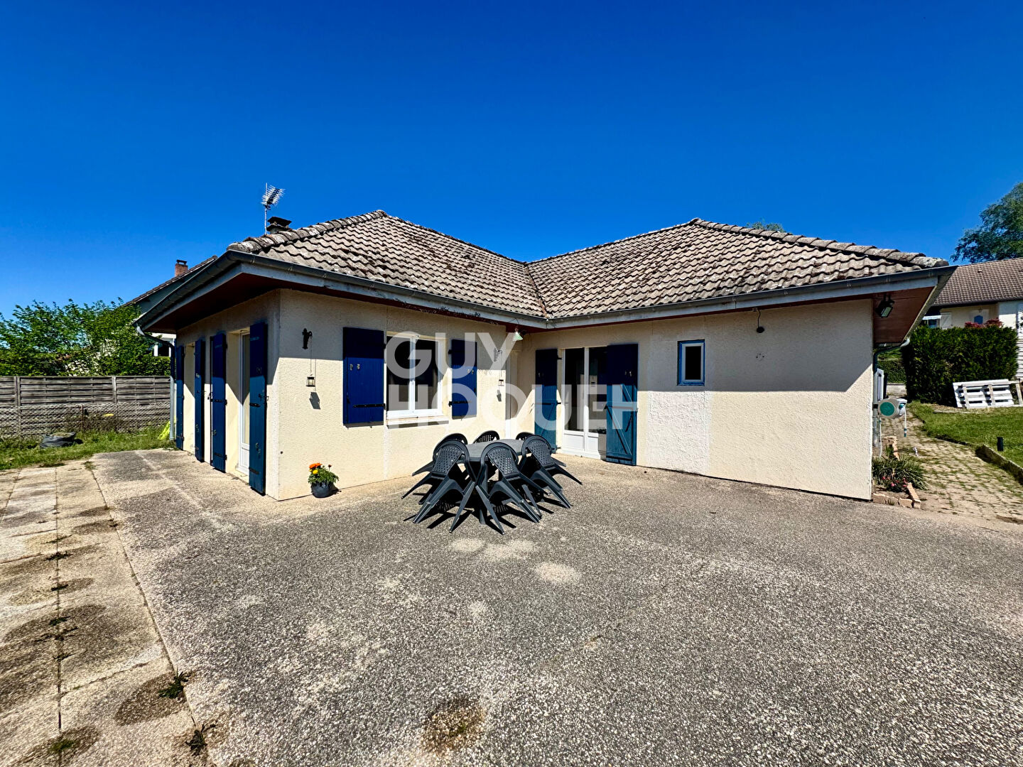 Maison de plain-pied à SAINT-EUSÈBE (71210)