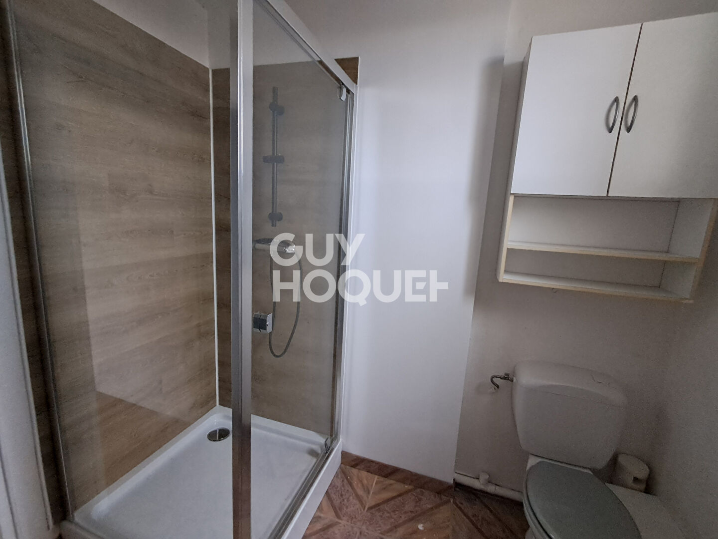 STUDIO (30 m²) en location à MONTCEAU LES MINES