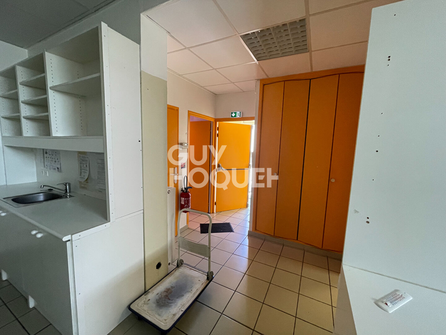 Local d'activité à vendre SUR LA COMMUNE : "LE BREUIL"