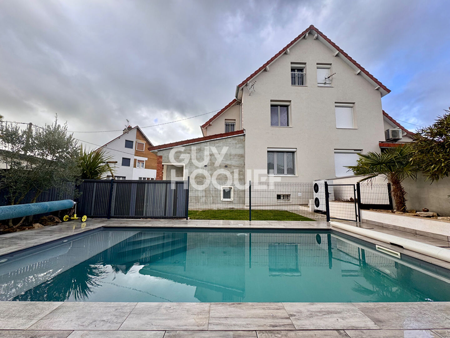 Maison familiale à Ciry-le-Noble - 4 chambres, piscine chauffée et sous-sol
