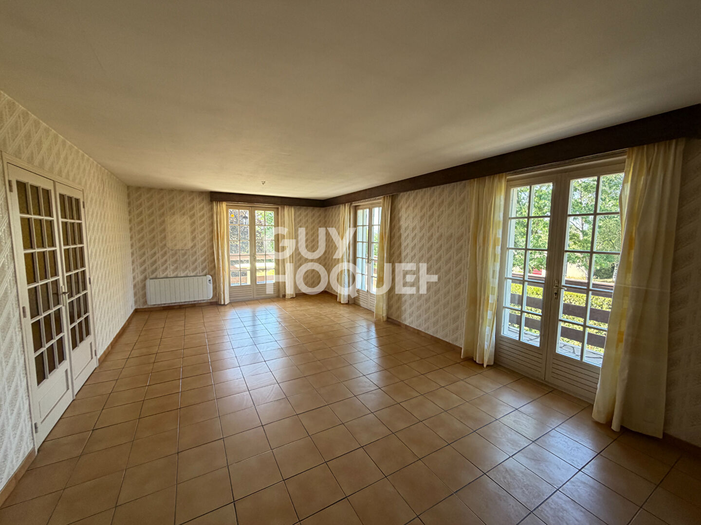 Maison à vendre à Saint-Pierre-de-Varennes - 139 000 
