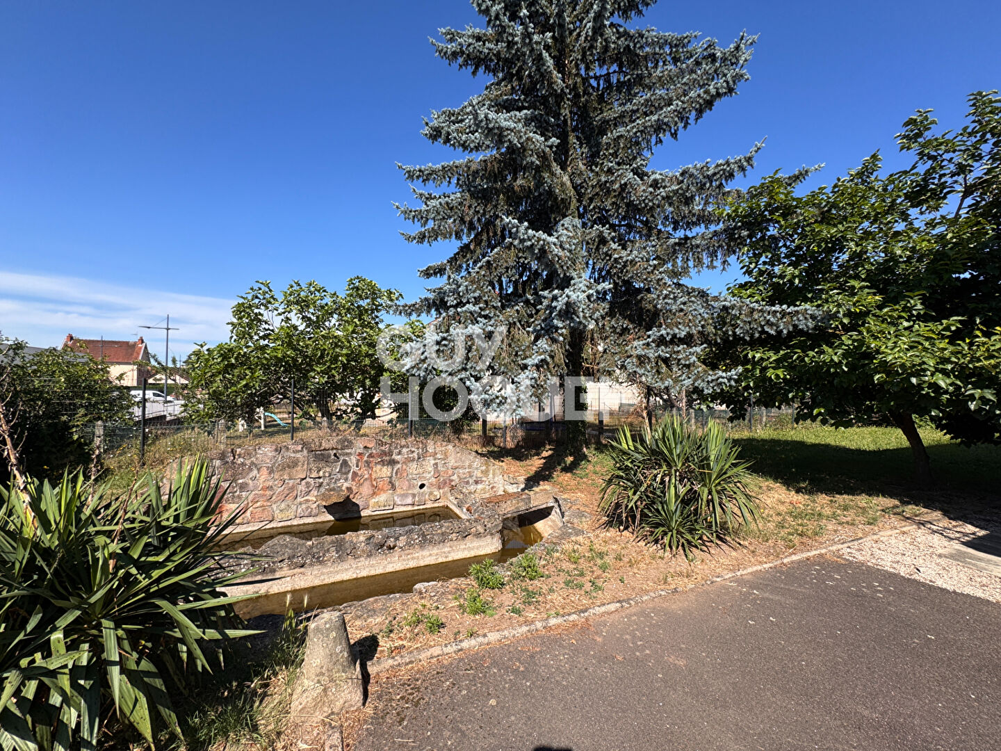 Maison spacieuse de 8 pièces à vendre à Le Breuil
