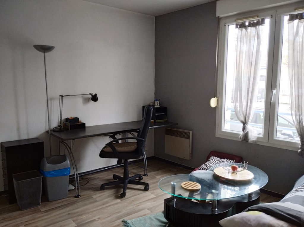 LE MANS RUBILLARD - STUDIO AVEC PLACE DE PARKING