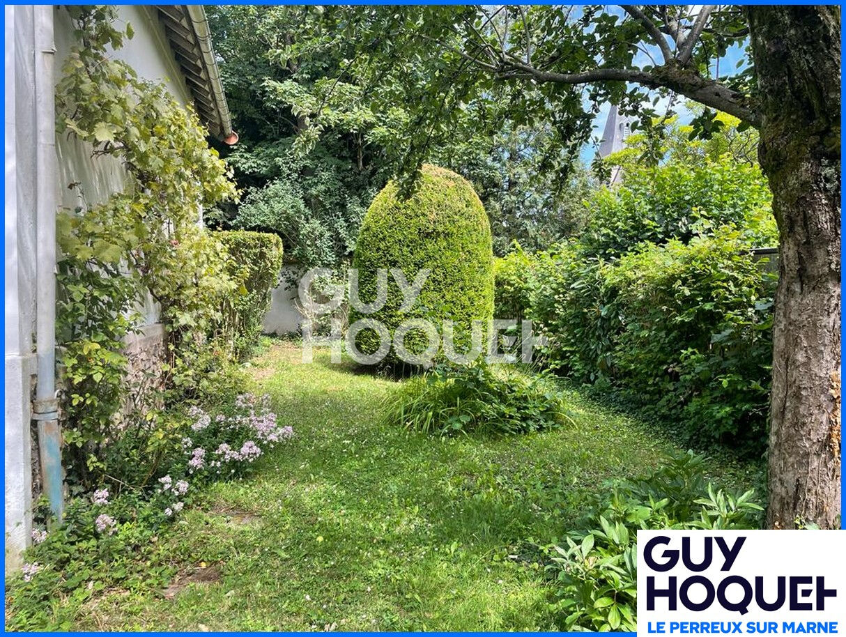 Maison 4 pièces sur 441 m² de terrain