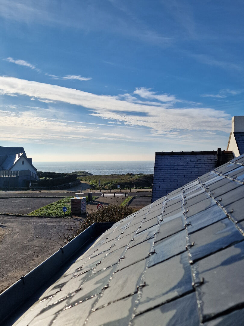 A 2 pas de la côte sauvage.