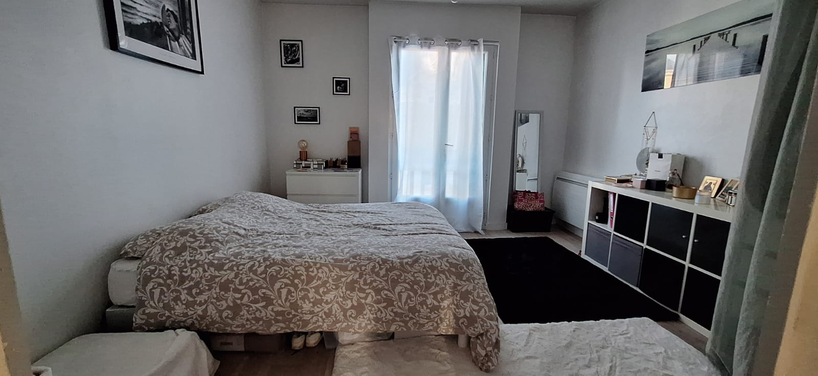 LOCATION  NON-MEUBLEE
