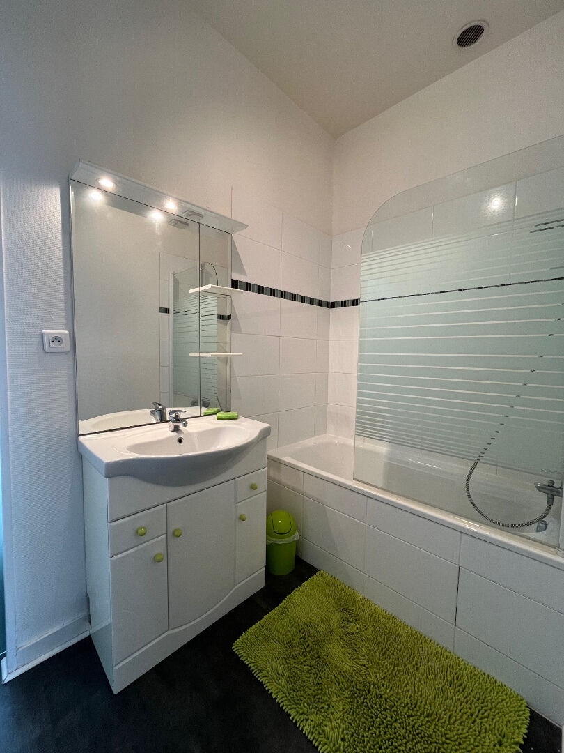 LOCATION MEUBLÉE A L'ANNEE !