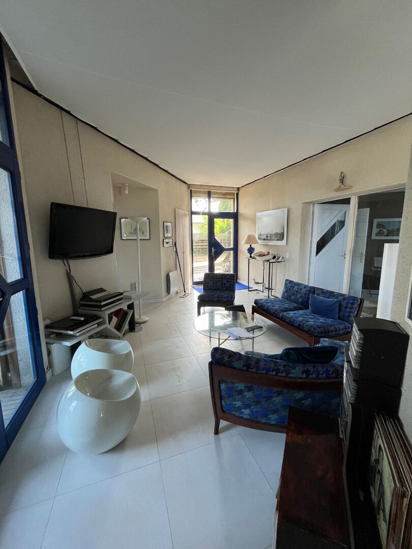 Maison d'architecte à deux pas de la Cöte Sauvage