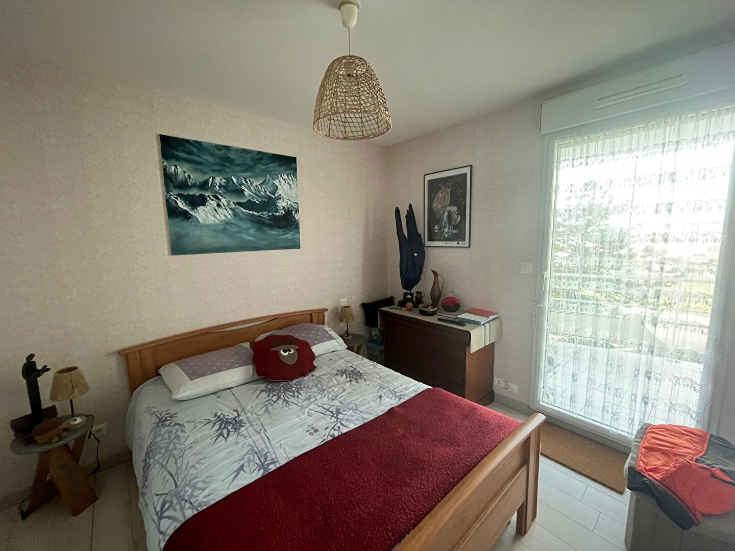 Proximité du centre à pied.