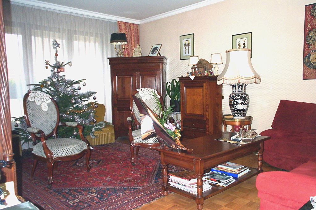 5 PIECES - ROMAINVILLE