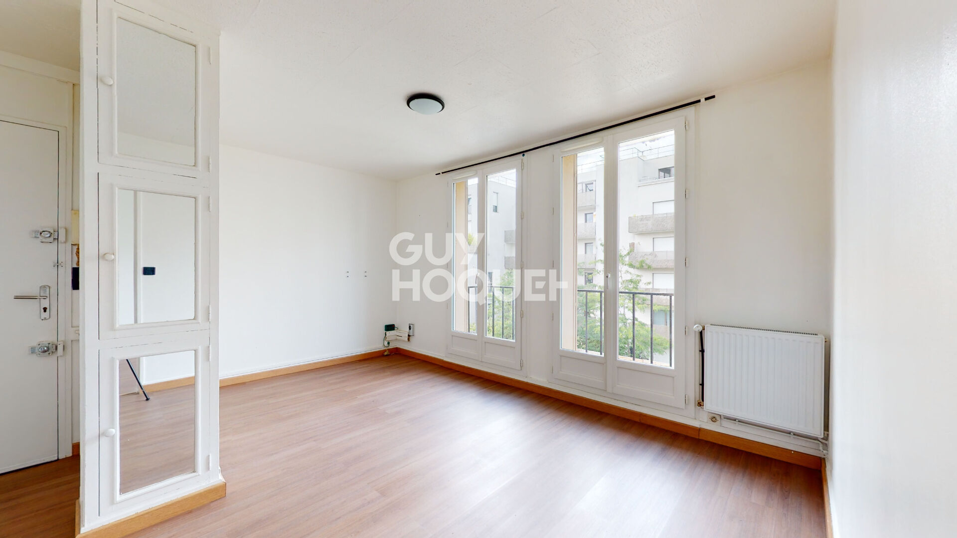 Appartement Les Lilas  3 pièce(s)