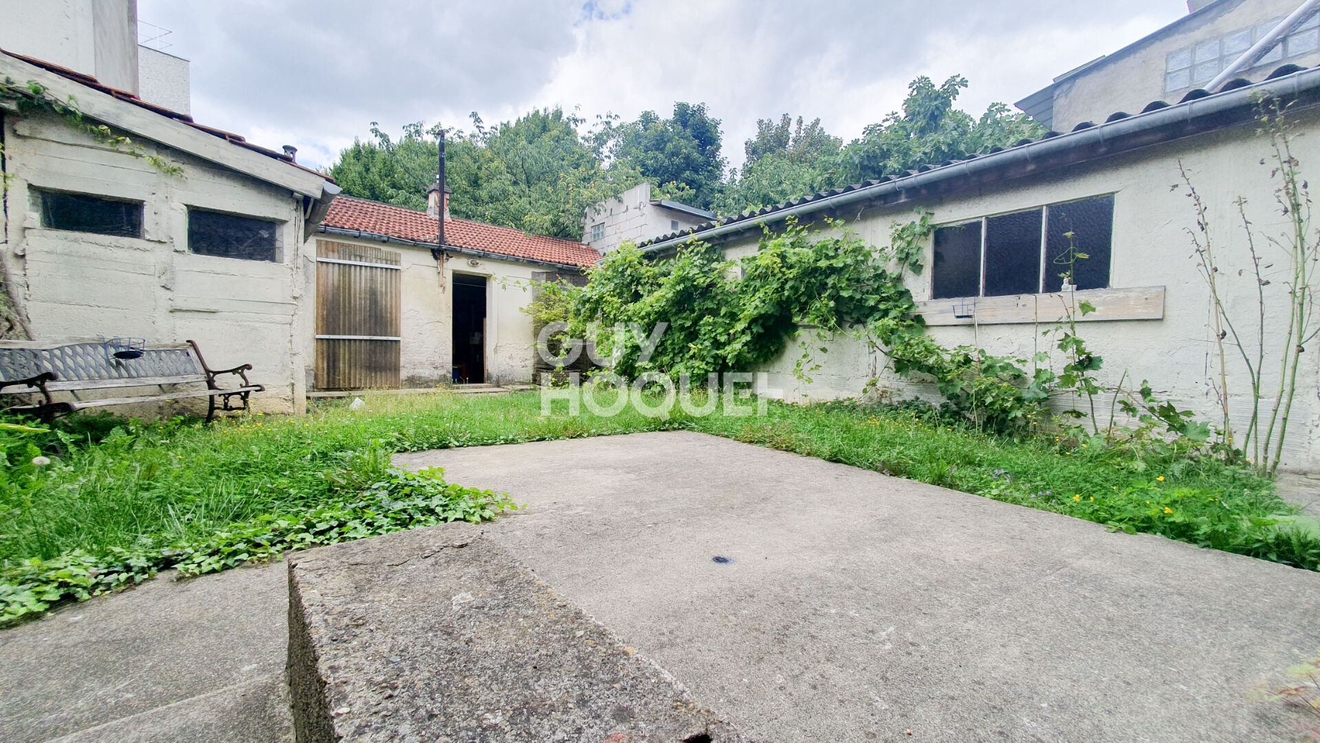 Maison avec potentiel et Jardin près de la Place Carnot