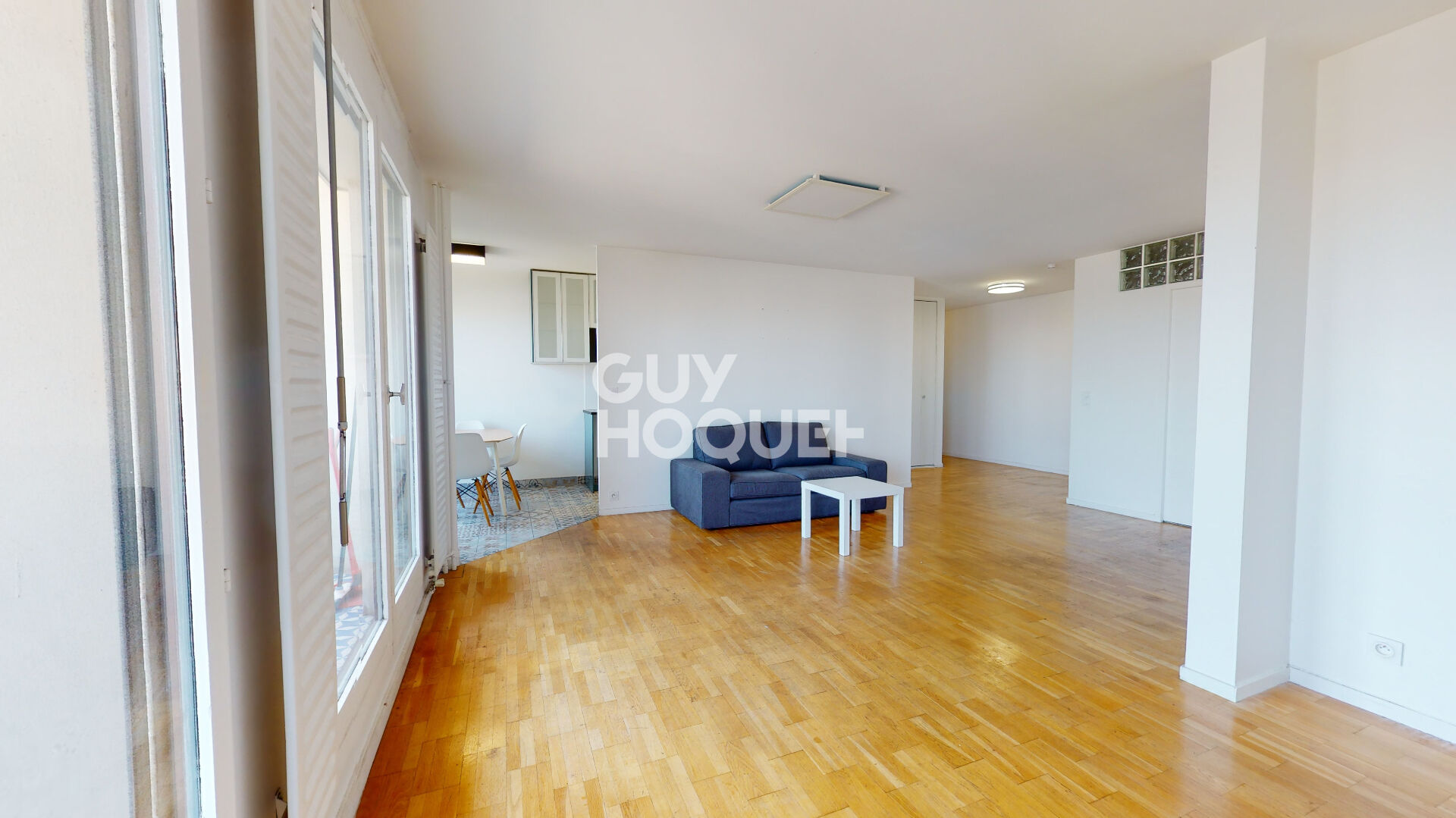 F3 - MEUBLÉ - BALCON