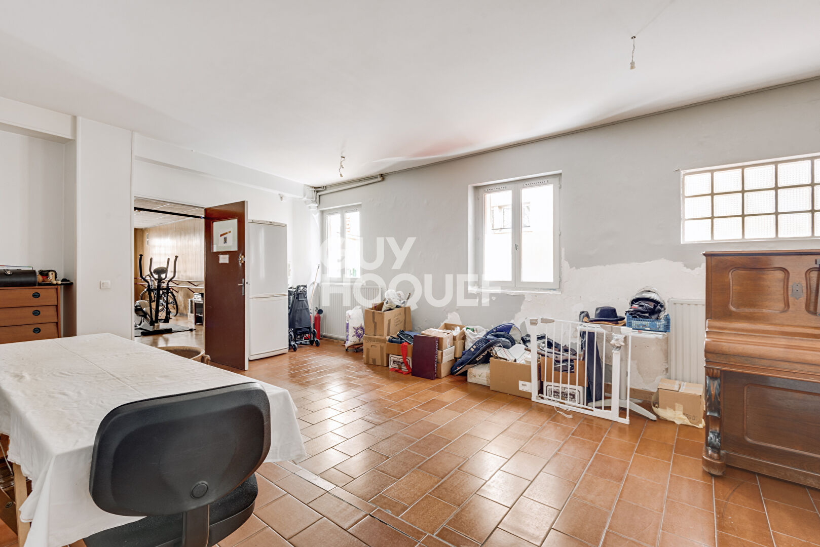 Duplex de 175M2 au sol et locaux commerciaux en bas de 220m2