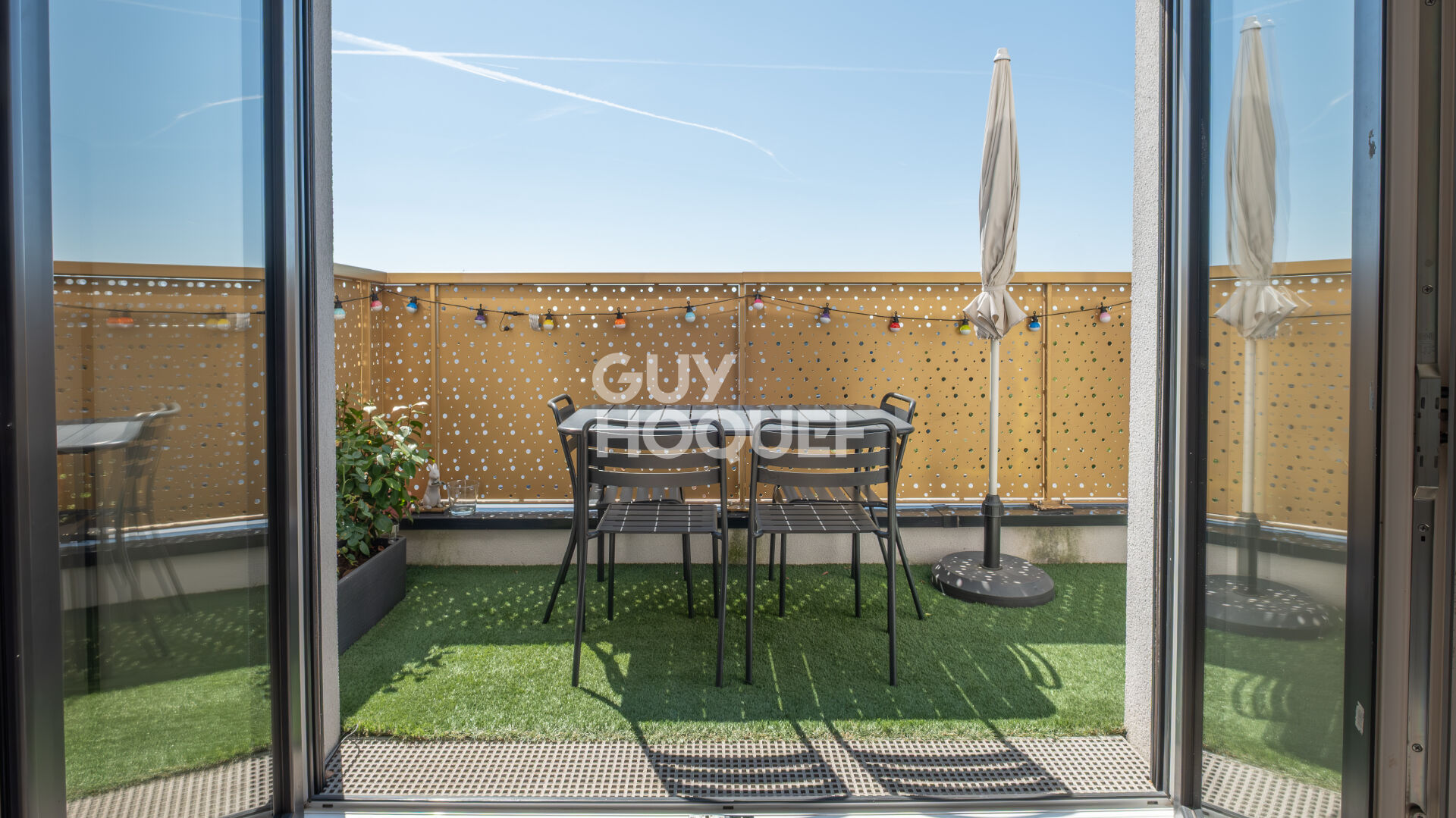 COUP DE COEUR -  4 pièces, 120m2 de toit terrasse , 2 balcons à ROMAINVILLE