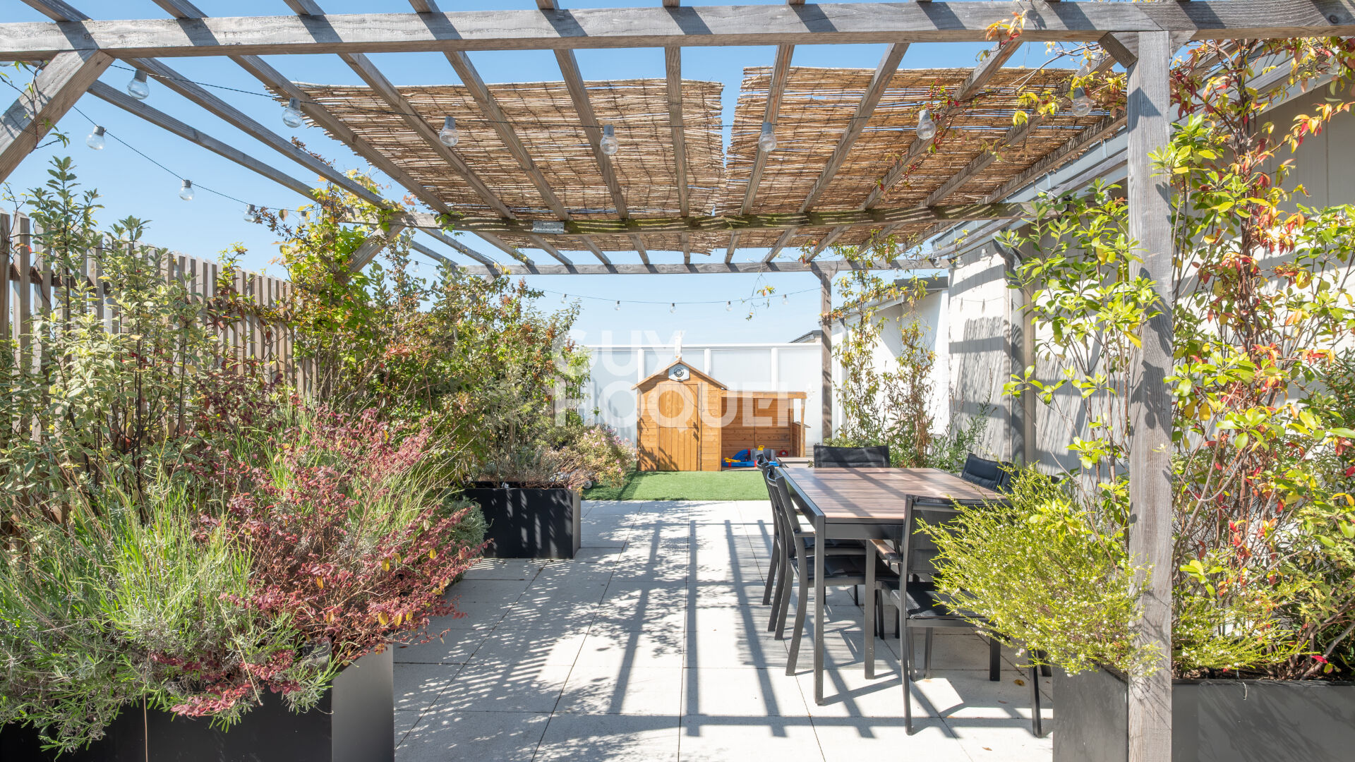 COUP DE COEUR -  4 pièces, 120m2 de toit terrasse , 2 balcons à ROMAINVILLE