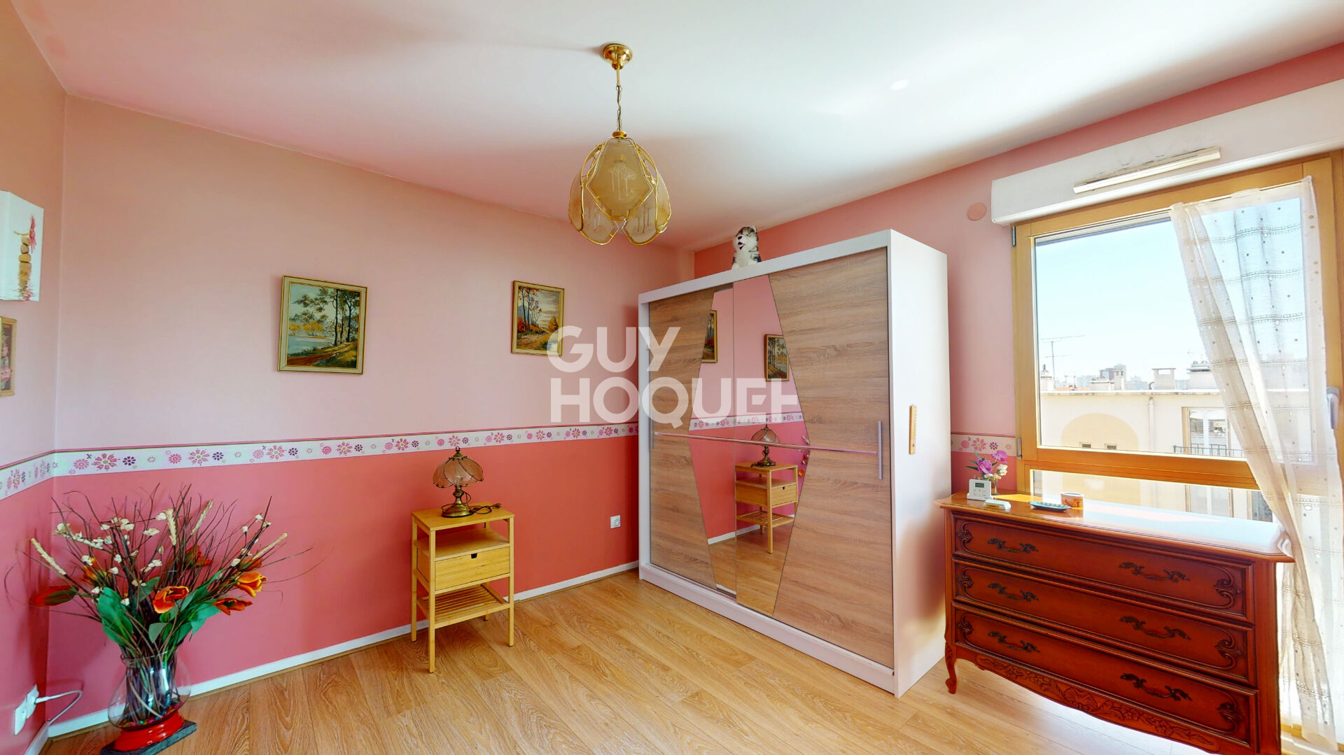 Superbe 3 pièces en étage avec BALCON et vue dégagée _CAVE et Parking _Les Lilas