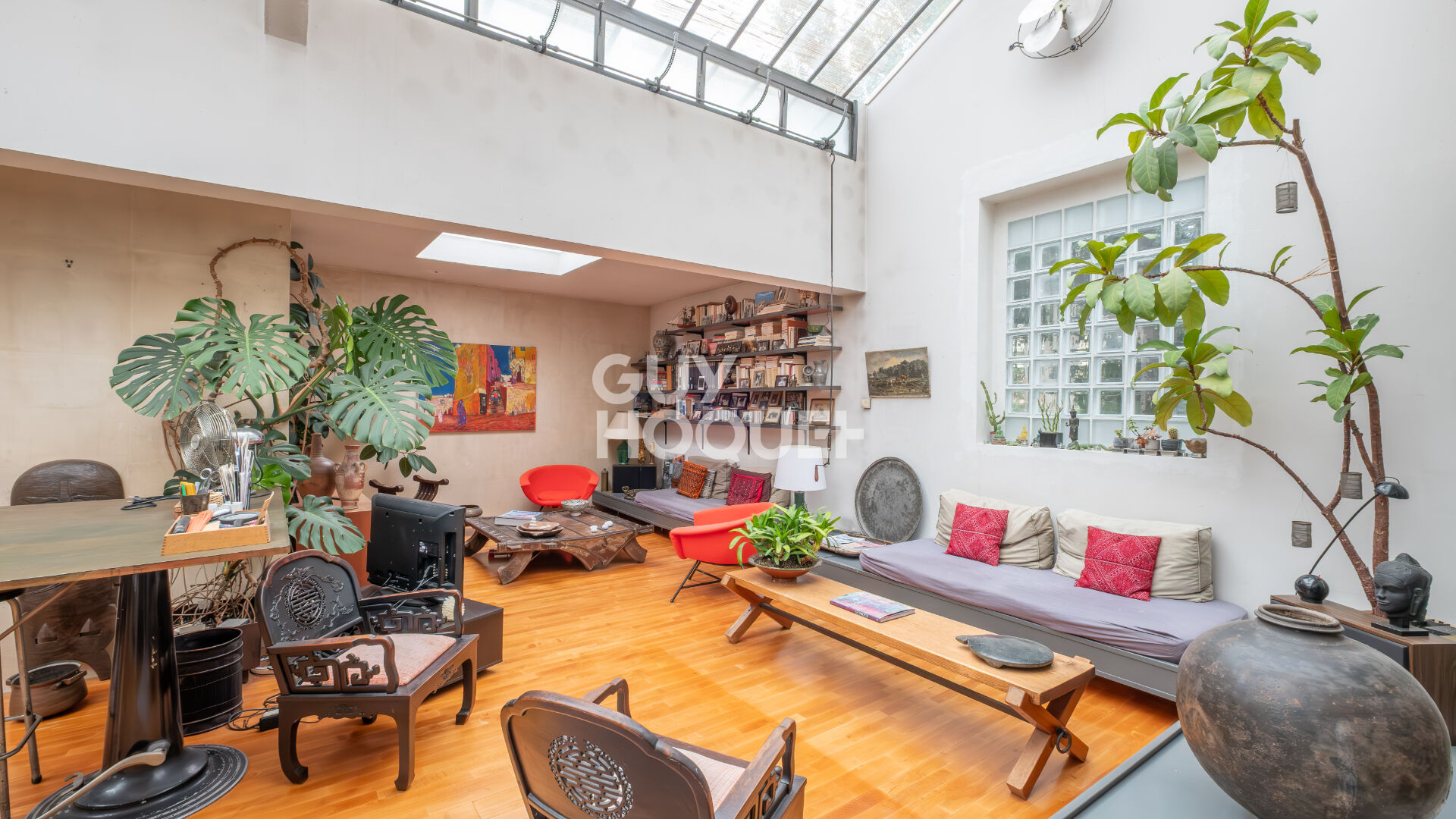 Loft atypique avec verrière au coeur des Lilas