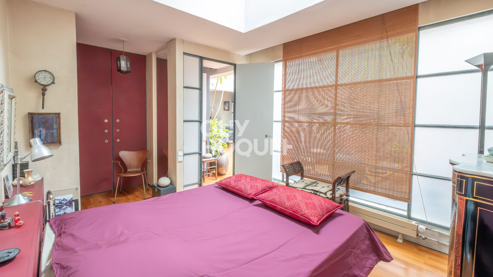 Loft atypique avec verrière au coeur des Lilas