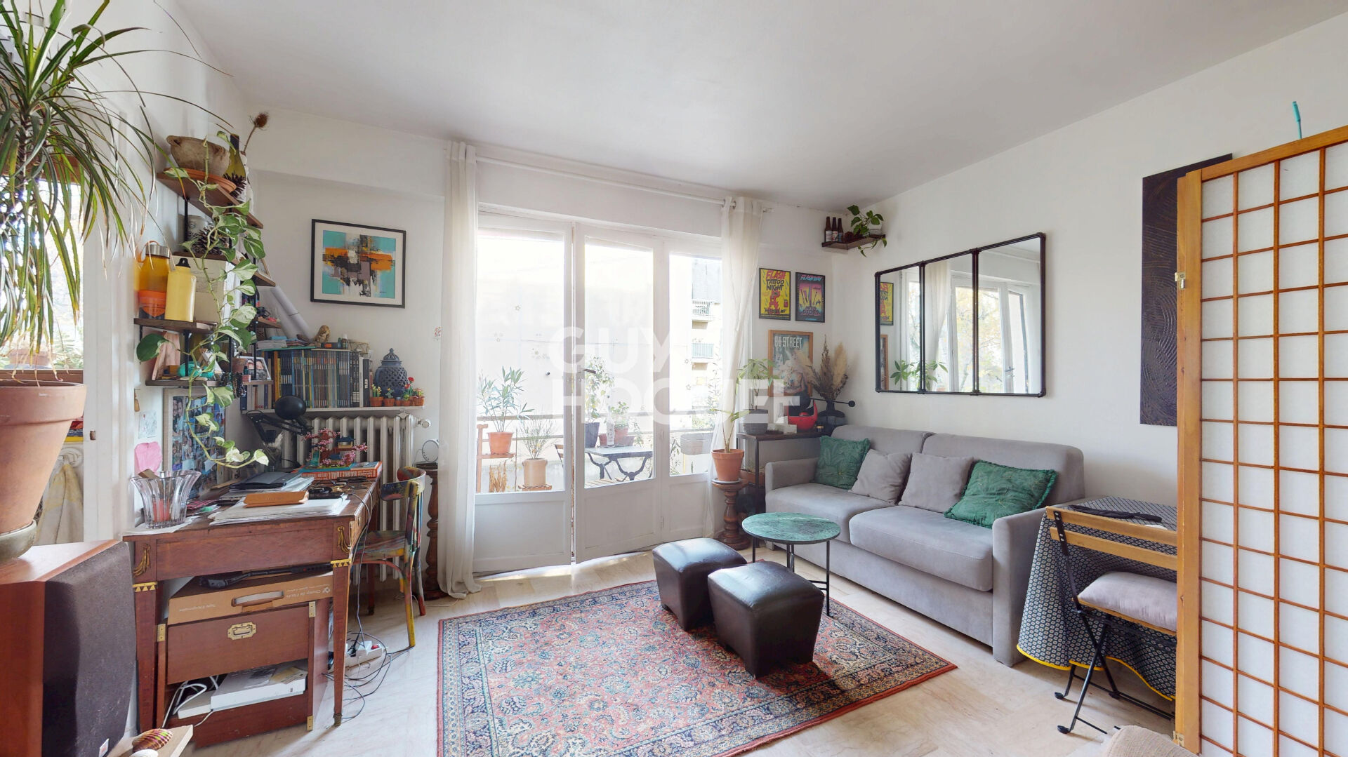 Au coeur des Lilas. Calme absolu et balcon pour profiter des belles soirées d'été