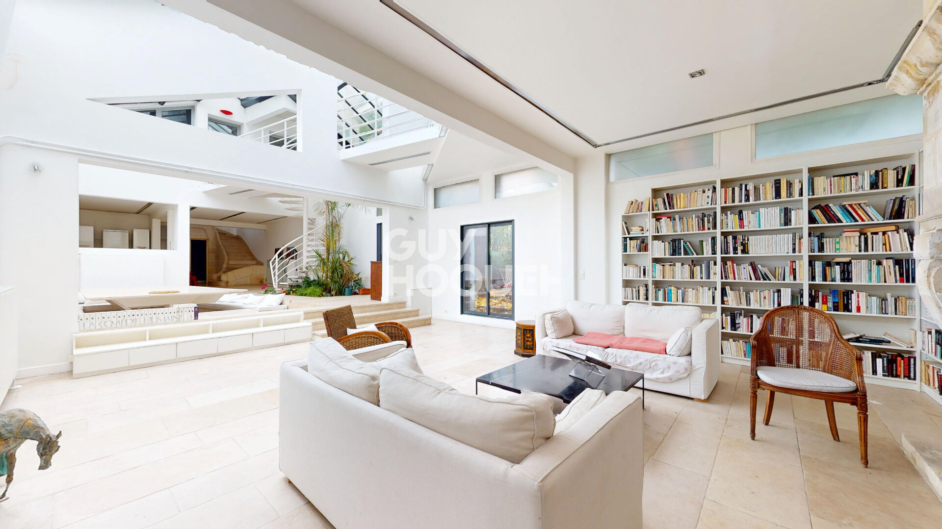 Lumière & verdure aux portes de Paris, Maison style Loft avec jardin au calme