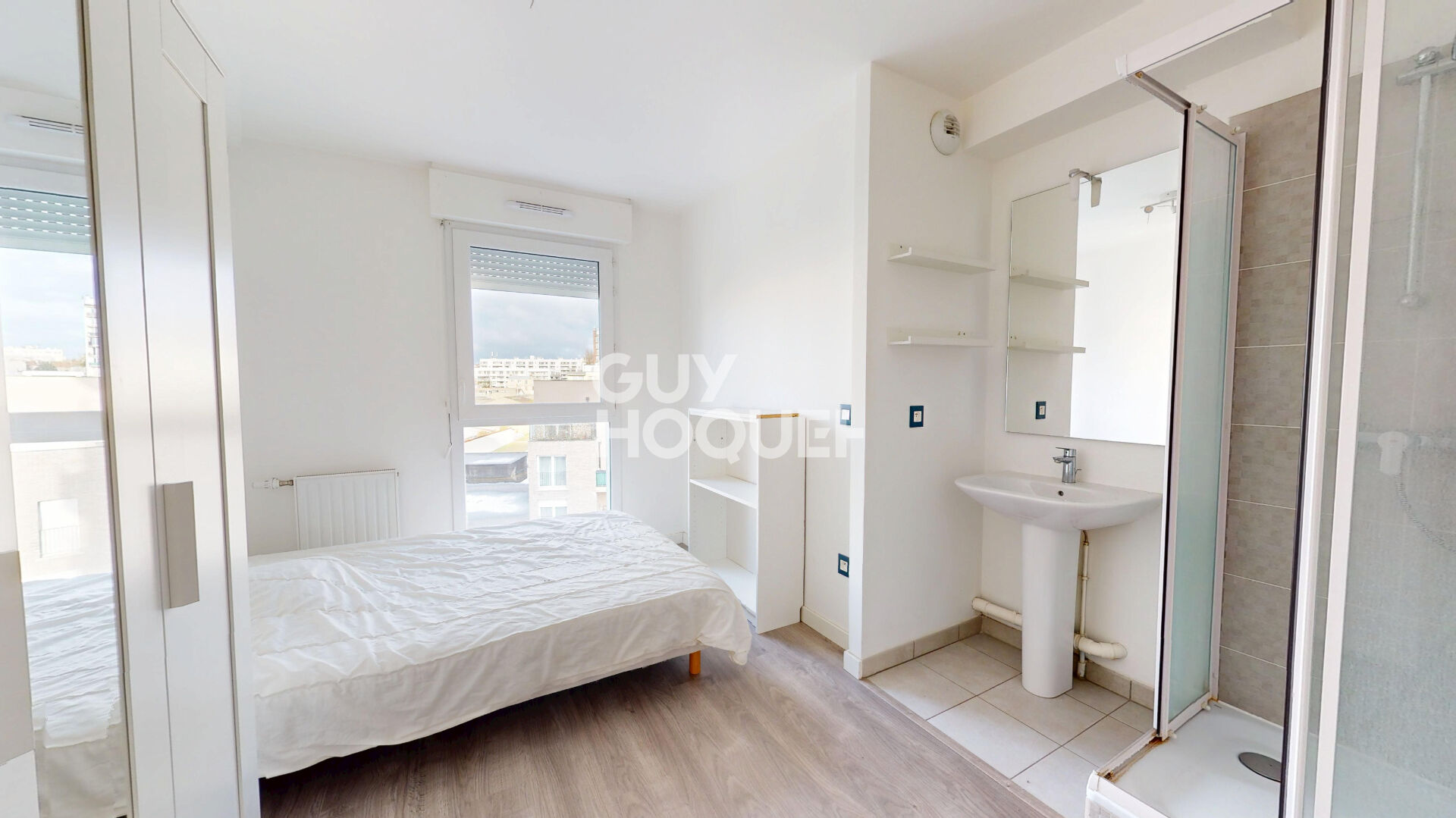 Appartement 5 pièces  77,5 m²  lumineux  Balcon