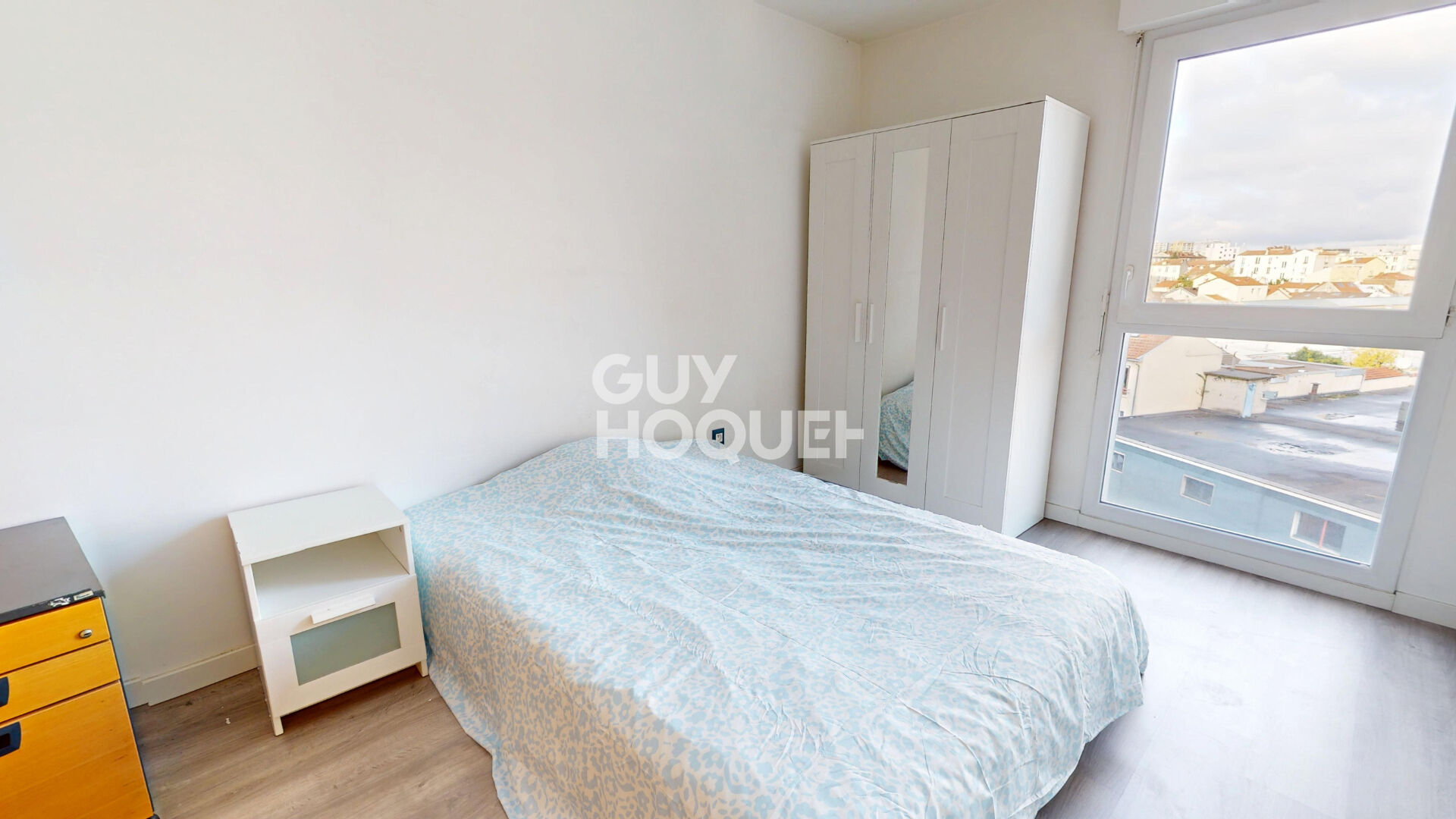 Appartement 5 pièces  77,5 m²  lumineux  Balcon