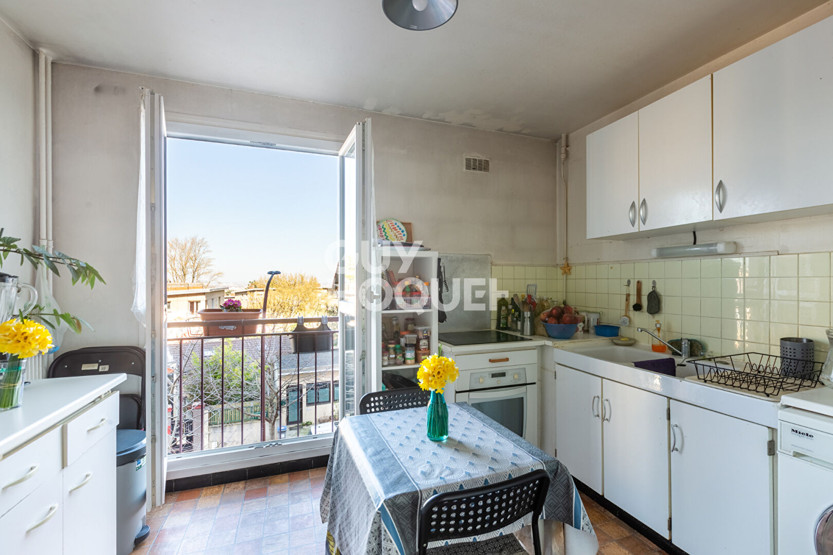 L'opportunité de créer votre cocon : 3 pièces traversant avec extérieurs