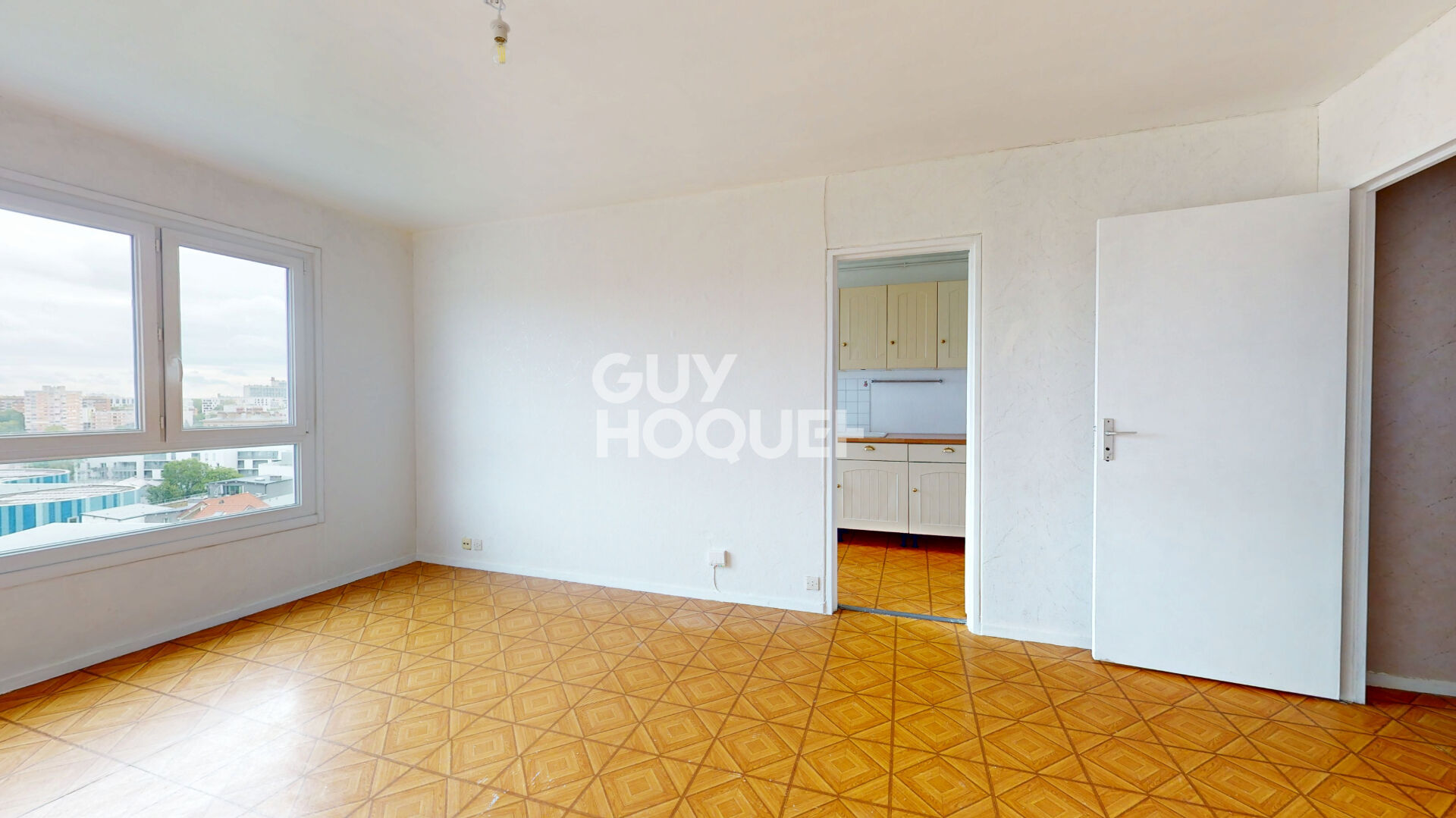Appartement lumineux en hauteur avec Vue dégagée et Parking fermé | Jardin arboré