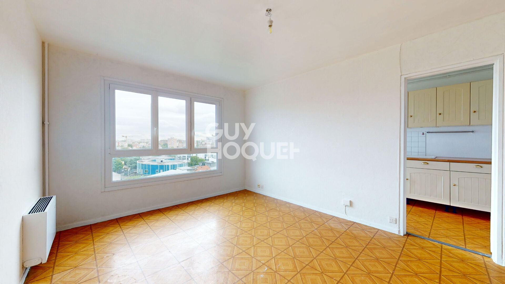 Appartement lumineux en hauteur avec Vue dégagée et Parking fermé | Jardin arboré