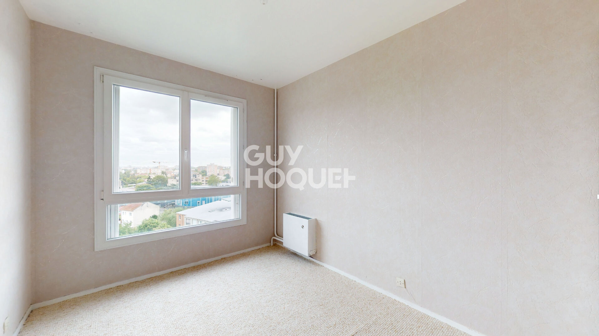 Appartement lumineux en hauteur avec Vue dégagée et Parking fermé | Jardin arboré