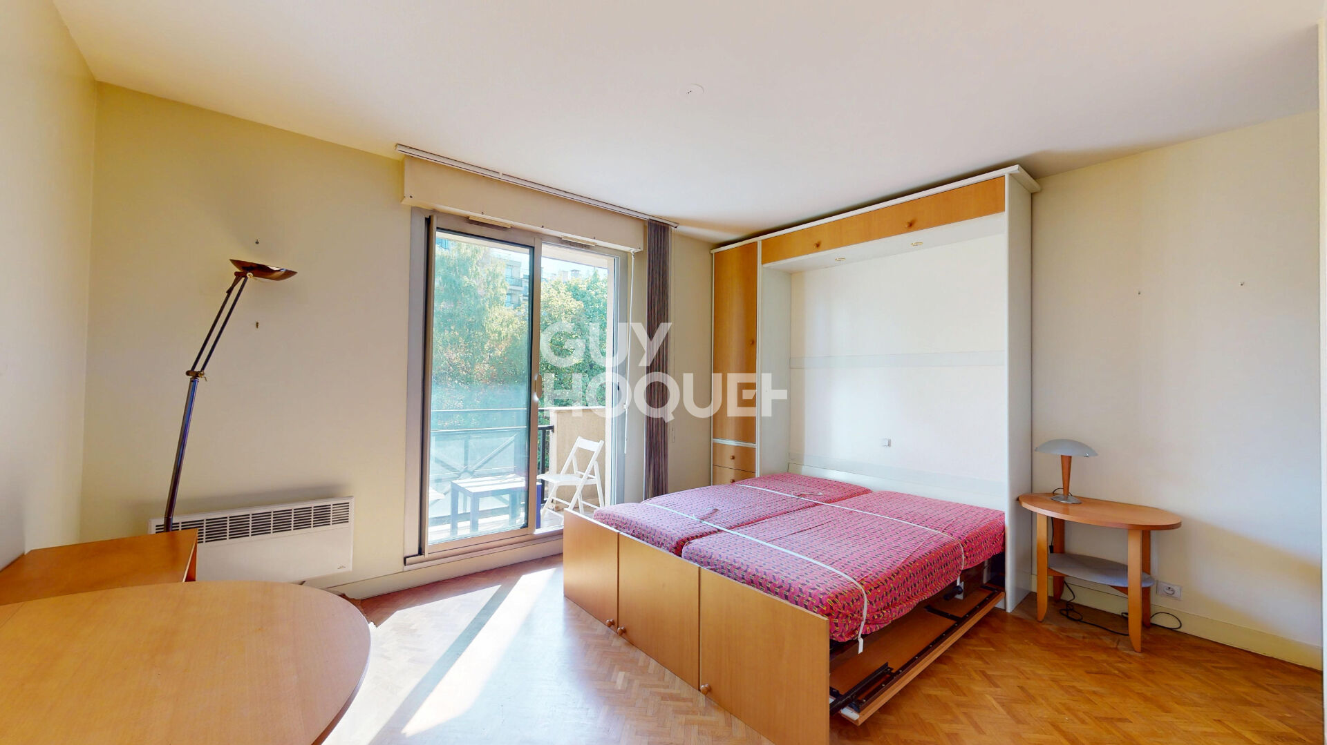 Studio avec balcon au calme absolu - Les Lilas, à deux pas du métro Mairie des Lilas (ligne 11)