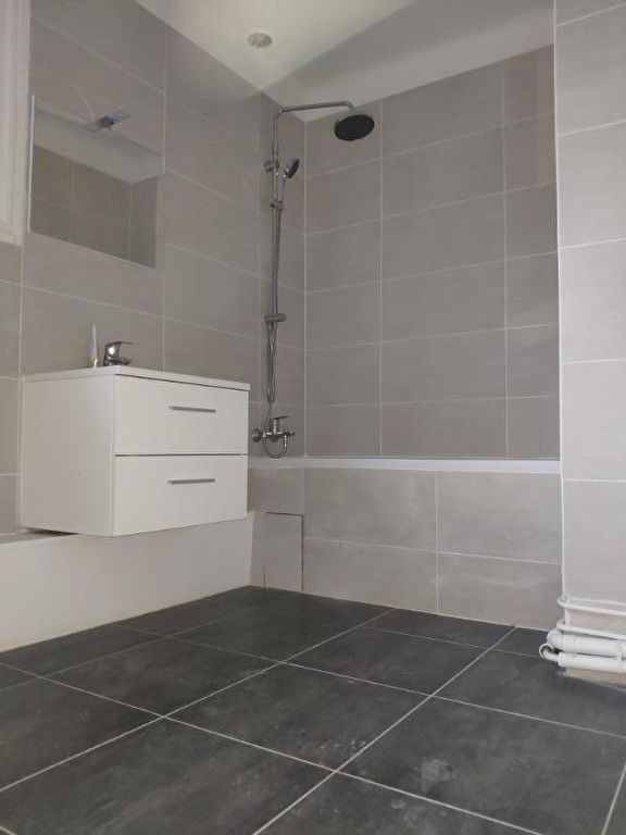 Appartement F2 à LIVRY GARGAN (93190).