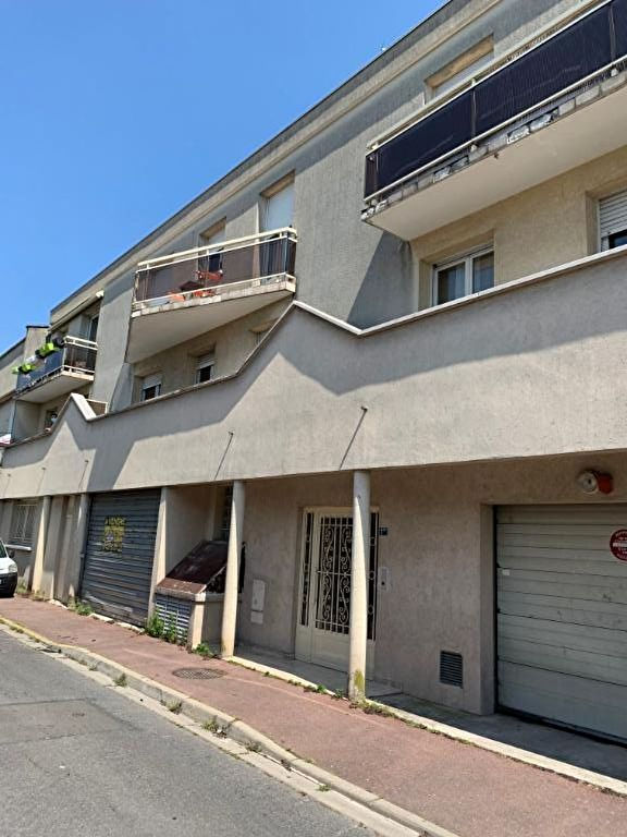 Vente appartement 2 pièces aux PAVILLONSSOUSBOIS