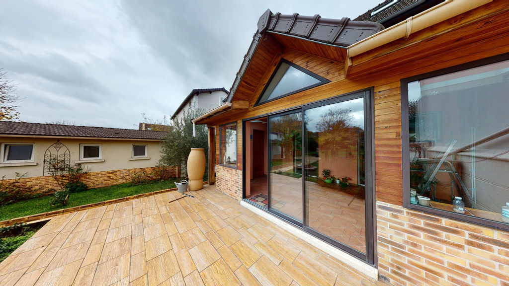LIVRY GARGAN : maison 10 pièces à vendre – Guy-hoquet.com
