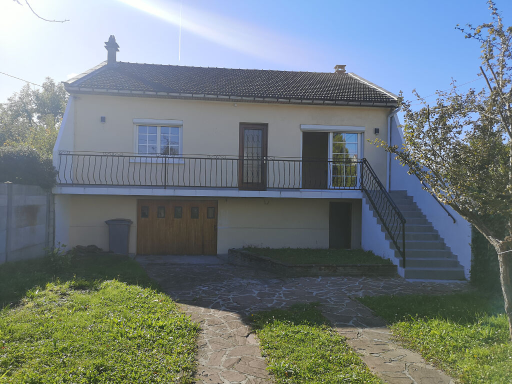 Location : maison 4 pièces (72 m²) à LIVRY GARGAN