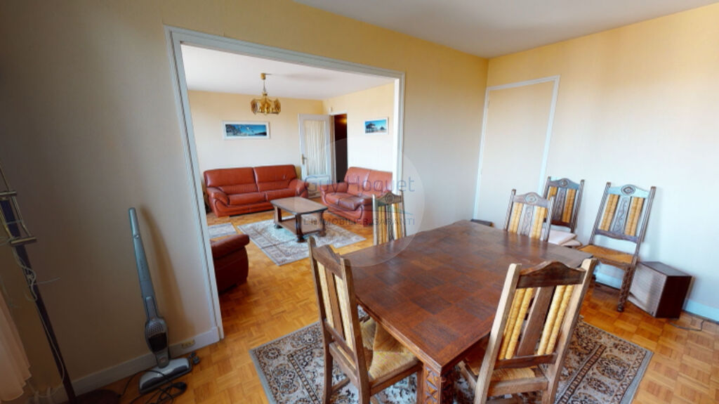 Vente d'un appartement 4 pièces aux PAVILLONS SOUS BOIS