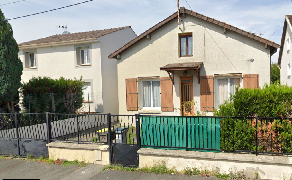 LIVRY GARGAN : maison 4 pièces à louer